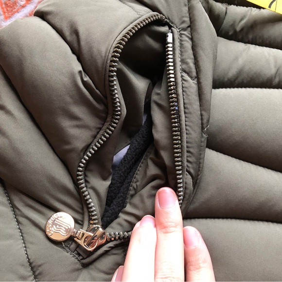 Bernardo Packable Puffer - Picture 7 of 16